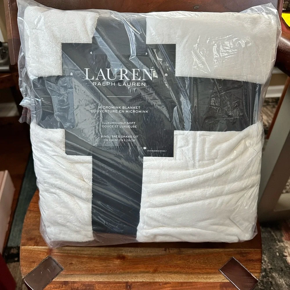 Lauren Ralph Lauren Hollywood Cream King Size Micromink Blanket - Picture 1 of 10
